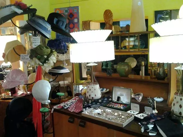 2023 Antiques