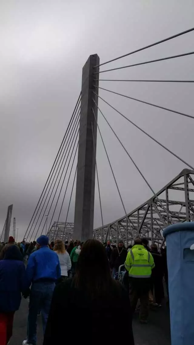 Abraham Lincoln Bridge