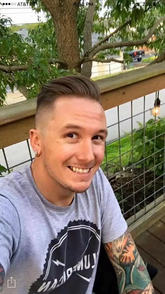 18/8 Fine Men’s Salon - Louisville