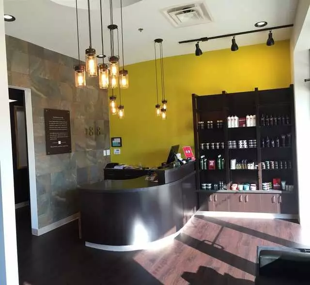 18/8 Fine Men’s Salon - Louisville