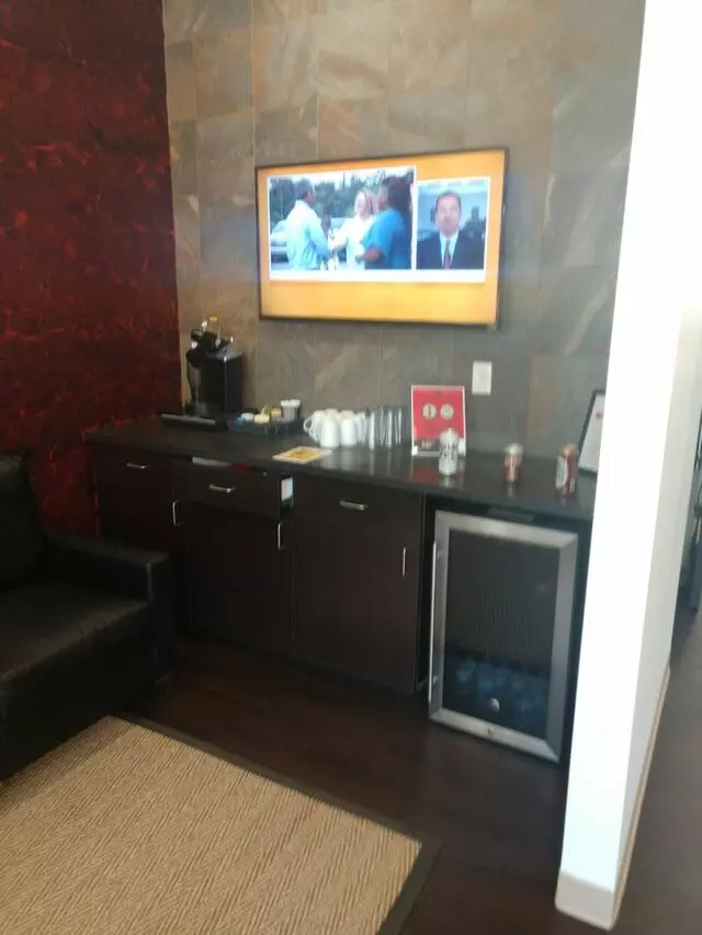 18/8 Fine Men’s Salon - Louisville