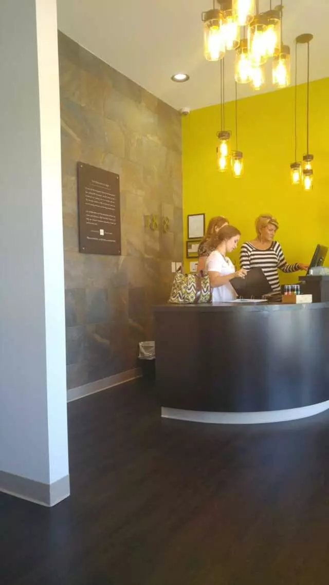 18/8 Fine Men’s Salon - Louisville