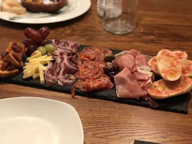 Barcelona Bistro Bar