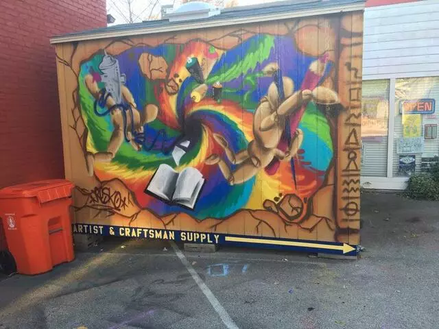 Artist & Craftsman Supply