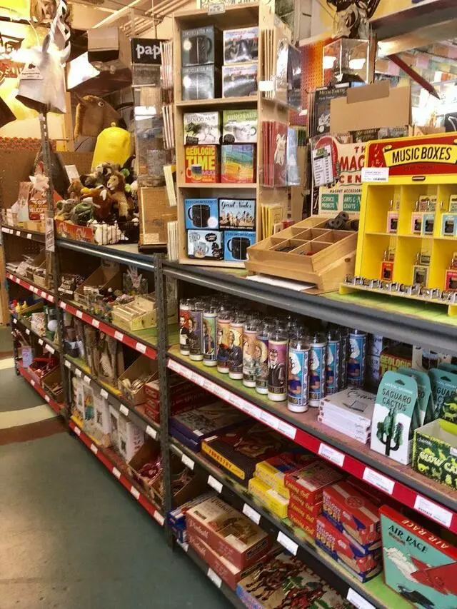 Artist & Craftsman Supply