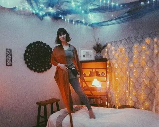 Arielle Ferrell, LMT