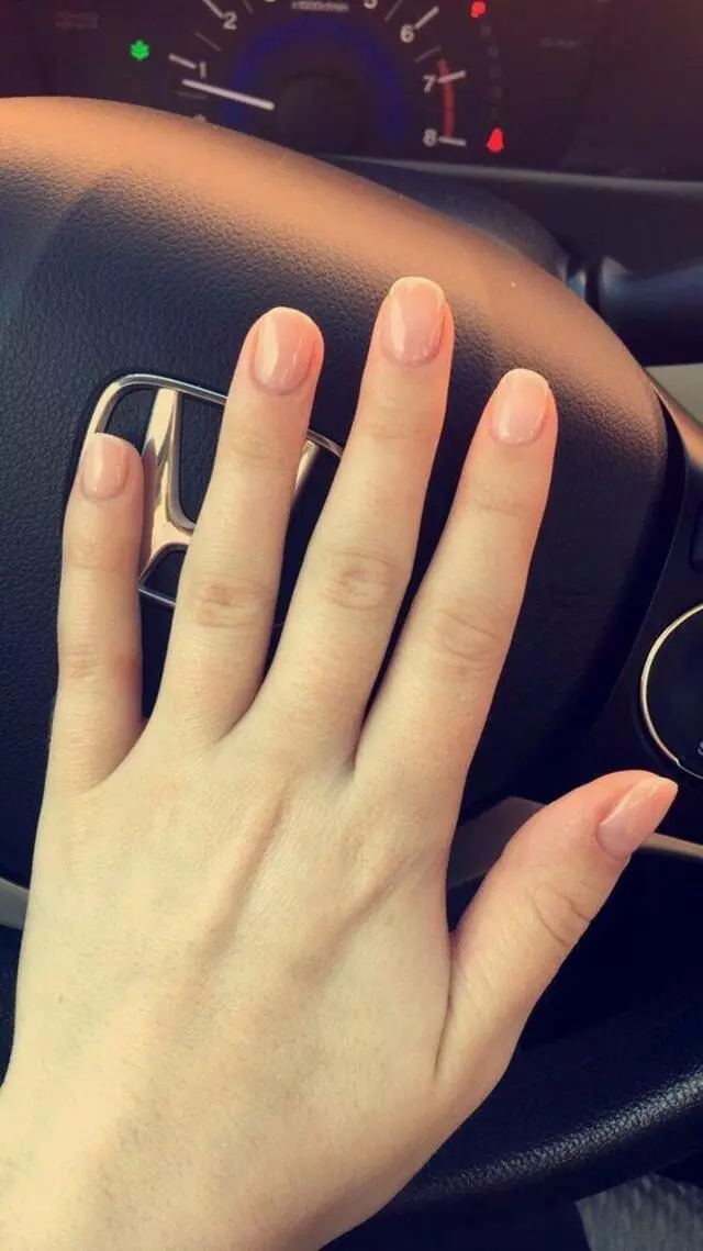 All 4 Nails