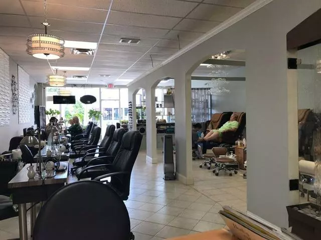 All 4 Nails