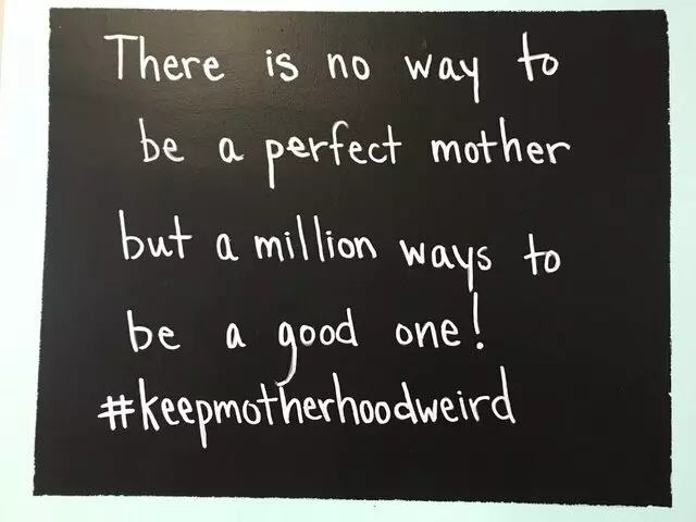 Mama&apos;s Hip