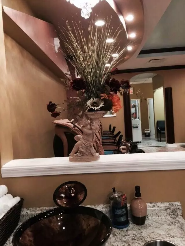 Avalon Nails & Spa