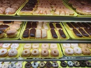 Mr King Donuts
