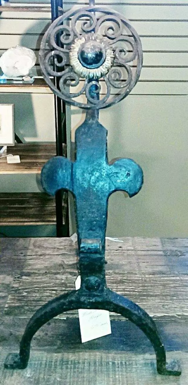 Antiques At Distillery Commons
