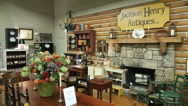 Antiques At Distillery Commons
