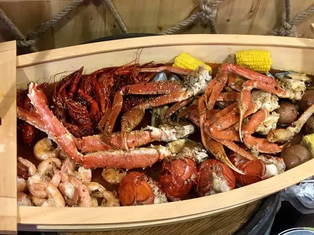 Pier 17 Cajun Seafood & Bar
