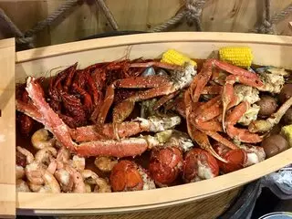 Pier 17 Cajun Seafood & Bar