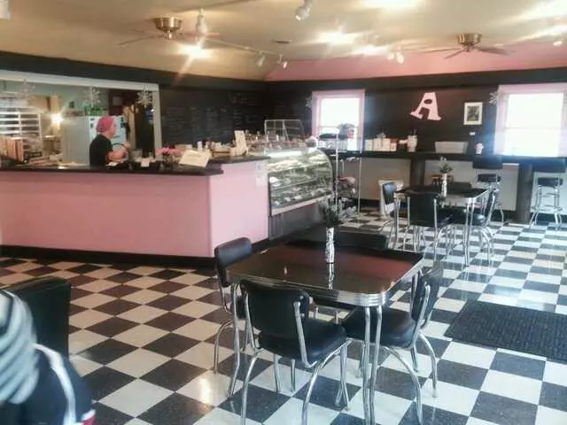 Annie May’s Sweet Cafe
