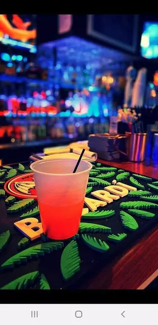 Tracks Bar And Grill
